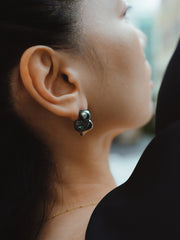 Eternal Knot I noir (Single Earring)